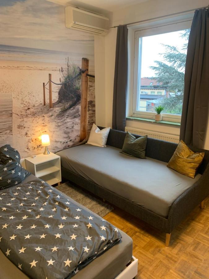 Mainpark Apartment 4 Schlafzimmer Bis Zu 10 Personen Direkt Ueber Aschaffapartment Bei Aschaffenburg Mainaschaff Ngoại thất bức ảnh