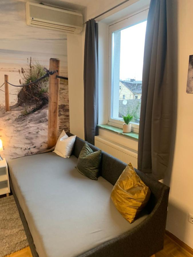 Mainpark Apartment 4 Schlafzimmer Bis Zu 10 Personen Direkt Ueber Aschaffapartment Bei Aschaffenburg Mainaschaff Ngoại thất bức ảnh
