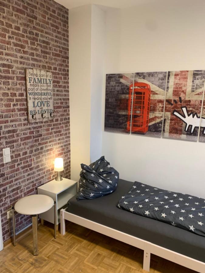 Mainpark Apartment 4 Schlafzimmer Bis Zu 10 Personen Direkt Ueber Aschaffapartment Bei Aschaffenburg Mainaschaff Ngoại thất bức ảnh