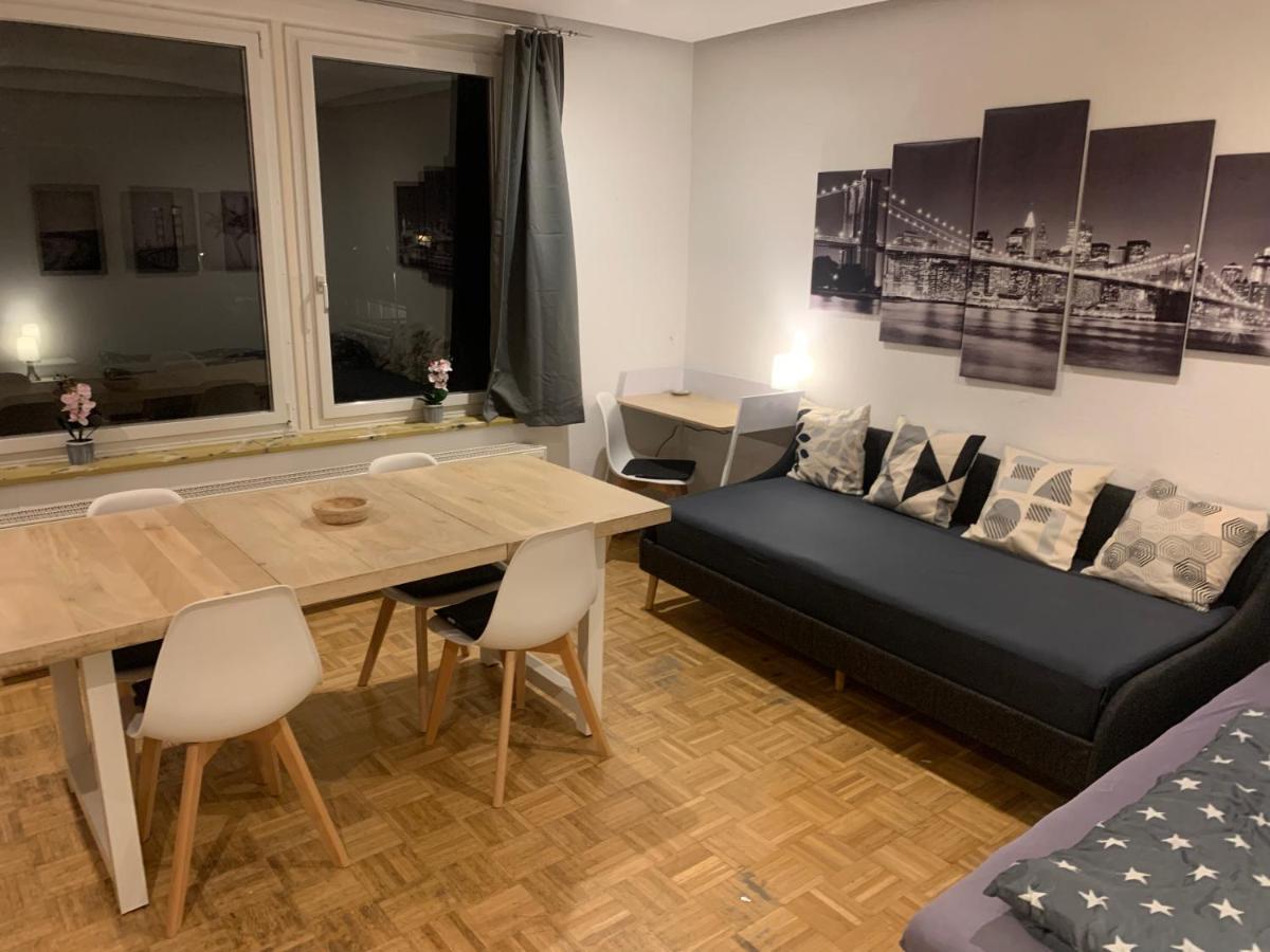 Mainpark Apartment 4 Schlafzimmer Bis Zu 10 Personen Direkt Ueber Aschaffapartment Bei Aschaffenburg Mainaschaff Ngoại thất bức ảnh